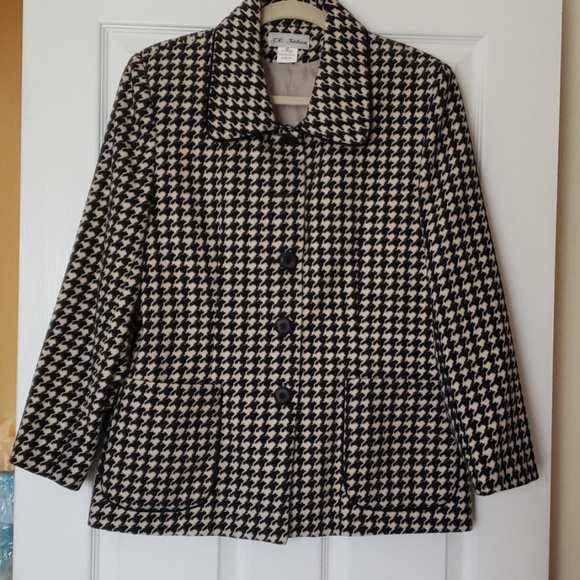 J.E.Fashion Jackets & Blazers - NWOT, Vintage Houndstooth Jacket, Small